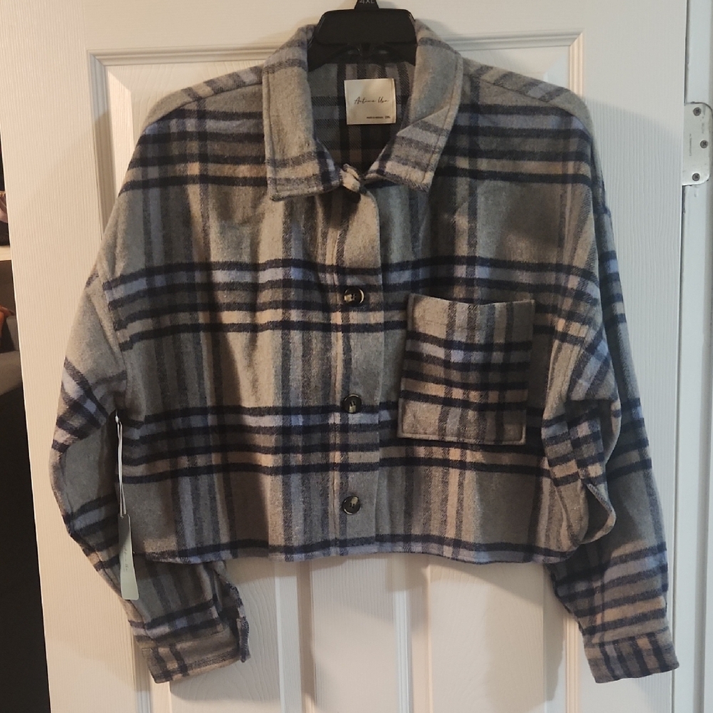 NWT-2xl Active USA Grey & Navy Blue Plaid Shacket